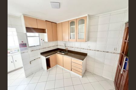Apartamento para alugar com 74m², 2 quartos e 1 vaga Apartamento para alugar com 74m², 2 quartos e 1 vagaBanheiro