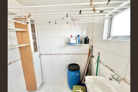 Apartamento para alugar com 74m², 2 quartos e 1 vaga Apartamento para alugar com 74m², 2 quartos e 1 vagaÁrea de Serviço