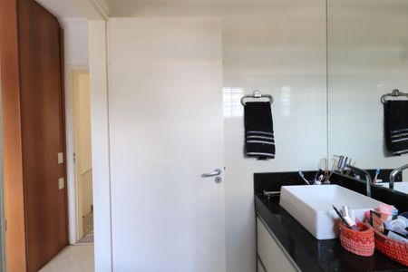 Casa para alugar com 87m², 2 quartos e 2 vagasBanheiro da Suíte 2