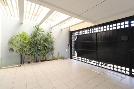 Casa à venda com 87m², 2 quartos e 2 vagasGaragem