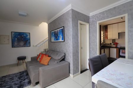 Sala de casa para alugar com 2 quartos, 87m² em Vila Moreira, São Paulo