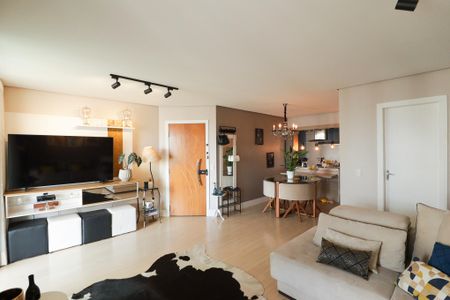 Sala de apartamento à venda com 3 quartos, 94m² em Vila Romero, São Paulo