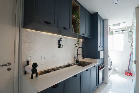 Apartamento à venda com 94m², 3 quartos e 2 vagasCozinha e Área de Serviço