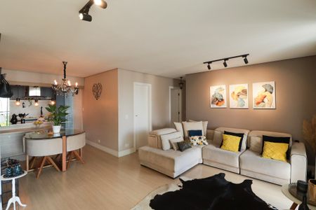 Sala de apartamento à venda com 3 quartos, 94m² em Vila Romero, São Paulo