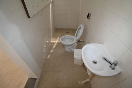 Casa à venda com 293m², 6 quartos e 4 vagasÁrea de Serviço - Banheiro