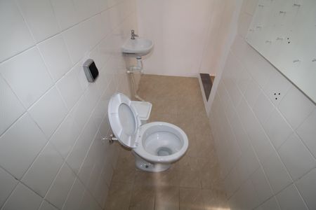 Casa à venda com 293m², 6 quartos e 4 vagasÁrea de Serviço - Banheiro