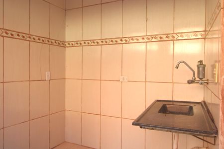 Cozinha de casa para alugar com 1 quarto, 40m² em Jardim Nizia, São Paulo