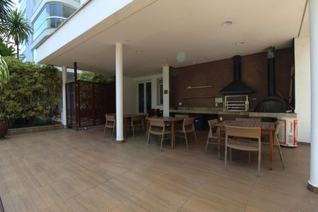 Apartamento à venda com 120m², 3 quartos e 2 vagasÁrea Comum - Churrasqueira