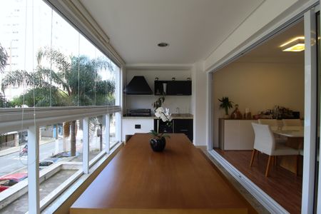 Apartamento à venda com 120m², 3 quartos e 2 vagasVaranda