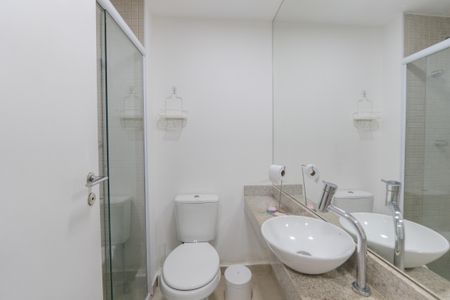 Banheiro de kitnet/studio à venda com 1 quarto, 32m² em Consolação, São Paulo