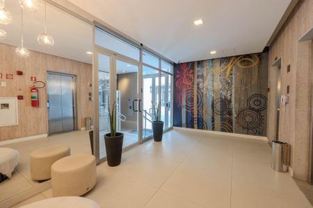 Studio para alugar com 32m², 1 quarto e sem vaga Studio para alugar com 32m², 1 quarto e sem vagaHall de entrada