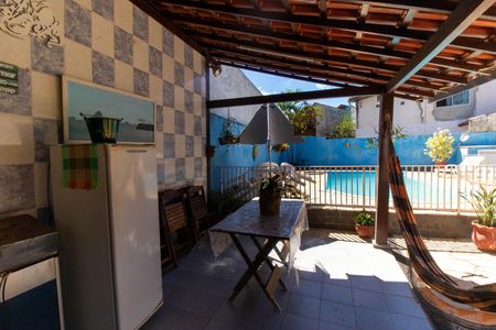 Casa à venda com 518m², 3 quartos e 2 vagas Casa à venda com 518m², 3 quartos e 2 vagasÁrea externa
