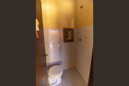 Casa à venda com 518m², 3 quartos e 2 vagas Casa à venda com 518m², 3 quartos e 2 vagasBanheiro de serviço