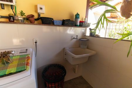 Casa à venda com 518m², 3 quartos e 2 vagas Casa à venda com 518m², 3 quartos e 2 vagasÁrea de Serviço