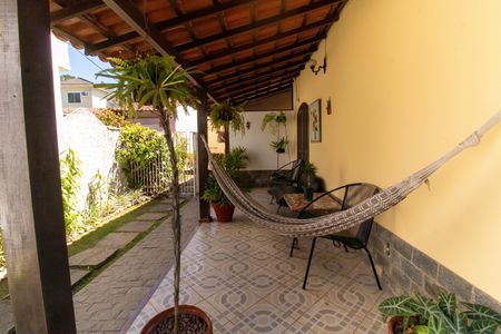 Casa à venda com 518m², 3 quartos e 2 vagas Casa à venda com 518m², 3 quartos e 2 vagasÁrea externa