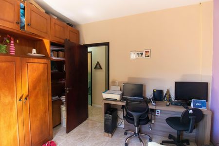 Casa à venda com 518m², 3 quartos e 2 vagas Casa à venda com 518m², 3 quartos e 2 vagasQuarto 2