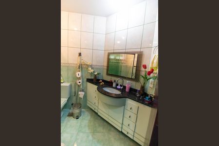 Casa à venda com 518m², 3 quartos e 2 vagas Casa à venda com 518m², 3 quartos e 2 vagasBanheiro Social