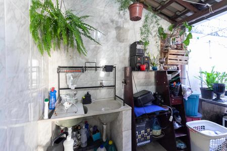 Casa de condomínio à venda com 56m², 2 quartos e 1 vaga Casa de condomínio à venda com 56m², 2 quartos e 1 vagaÁrea de serviço