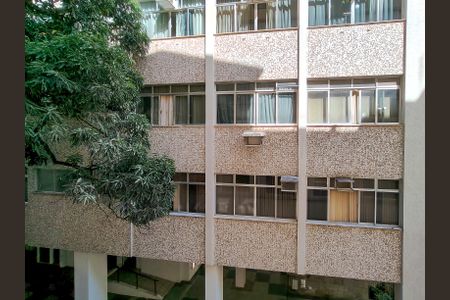 Apartamento para alugar com 85m², 3 quartos e sem vaga Apartamento para alugar com 85m², 3 quartos e sem vagaVista do Quarto 2