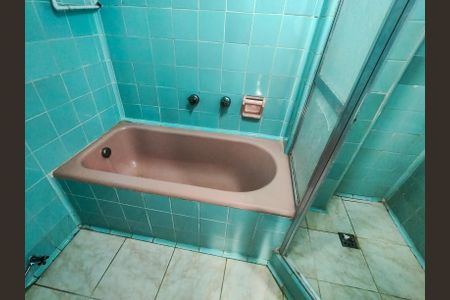 Apartamento para alugar com 85m², 3 quartos e sem vaga Apartamento para alugar com 85m², 3 quartos e sem vagaBanheiro Corredor