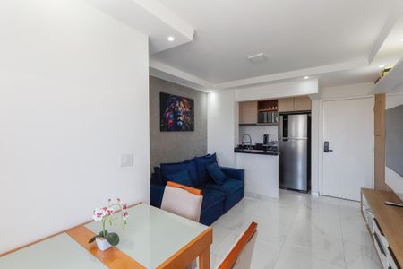 Apartamento à venda com 49m², 2 quartos e 1 vaga Apartamento à venda com 49m², 2 quartos e 1 vagaSala