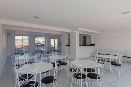 Apartamento à venda com 49m², 2 quartos e 1 vaga Apartamento à venda com 49m², 2 quartos e 1 vagaÁrea comum - Salão de festas