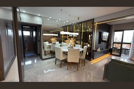 Apartamento à venda com 120m², 2 quartos e 2 vagasSala