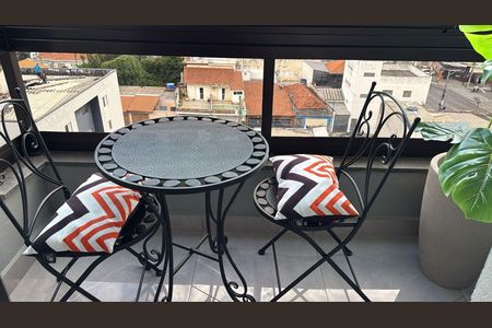 Apartamento à venda com 120m², 2 quartos e 2 vagasVaranda