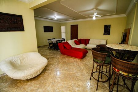 Apartamento para alugar com 120m², 3 quartos e 2 vagas Apartamento para alugar com 120m², 3 quartos e 2 vagasSala