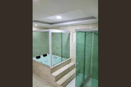 Banheiro de casa à venda com 3 quartos, 120m² em Itanhangá, Rio de Janeiro