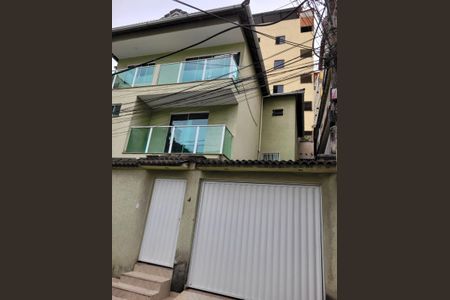 Casa à venda com 120m², 3 quartos e 2 vagasFachada