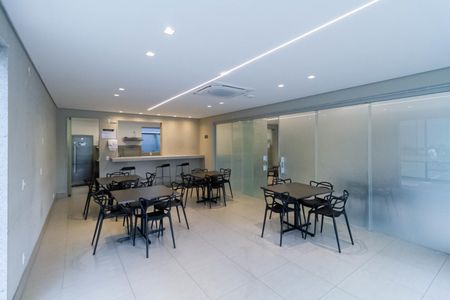 Apartamento à venda com 104m², 2 quartos e 2 vagas Apartamento à venda com 104m², 2 quartos e 2 vagasÁrea comum - Salão de festas