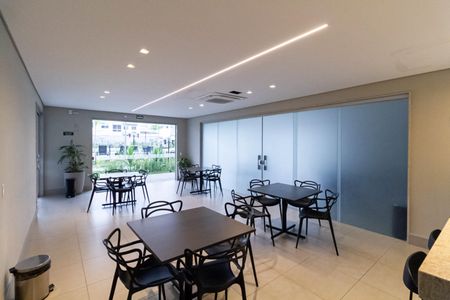 Apartamento à venda com 104m², 2 quartos e 2 vagas Apartamento à venda com 104m², 2 quartos e 2 vagasÁrea comum - Salão de festas