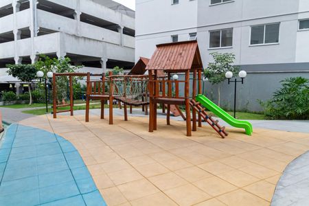 Apartamento à venda com 104m², 2 quartos e 2 vagas Apartamento à venda com 104m², 2 quartos e 2 vagasÁrea comum - Playground