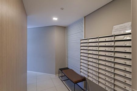 Apartamento à venda com 104m², 2 quartos e 2 vagas Apartamento à venda com 104m², 2 quartos e 2 vagasHall social