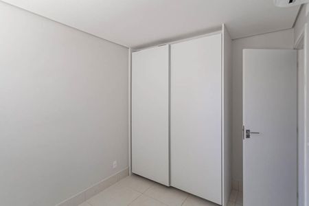 Apartamento à venda com 104m², 2 quartos e 2 vagas Apartamento à venda com 104m², 2 quartos e 2 vagasQuarto
