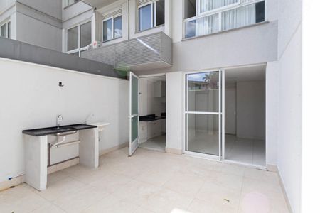 Apartamento à venda com 104m², 2 quartos e 2 vagas Apartamento à venda com 104m², 2 quartos e 2 vagasÁrea Privativa