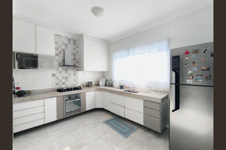 Casa de condomínio à venda com 300m², 3 quartos e 4 vagasCozinha