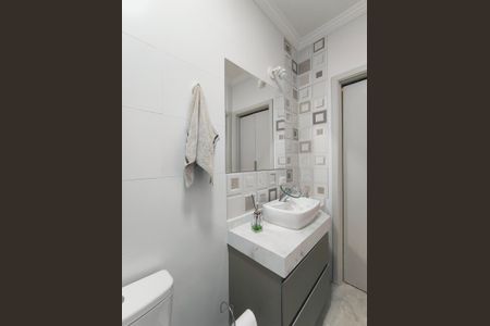 Casa de condomínio à venda com 300m², 3 quartos e 4 vagasBanheiro 2