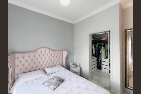 Casa de condomínio à venda com 300m², 3 quartos e 4 vagasQuarto 1 - Suíte