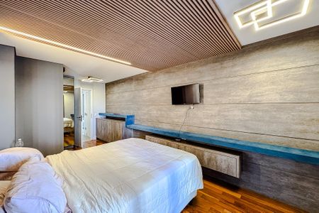 Apartamento à venda com 170m², 3 quartos e 3 vagas Apartamento à venda com 170m², 3 quartos e 3 vagasQuarto 1 - Suíte