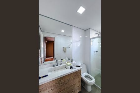 Apartamento à venda com 170m², 3 quartos e 3 vagas Apartamento à venda com 170m², 3 quartos e 3 vagasBanheiro da Suíte