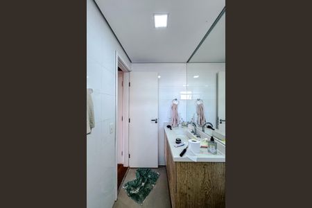 Apartamento à venda com 170m², 3 quartos e 3 vagasBanheiro da Suíte