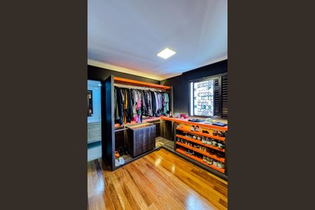 Apartamento à venda com 170m², 3 quartos e 3 vagas Apartamento à venda com 170m², 3 quartos e 3 vagasQuarto 1 - Suíte