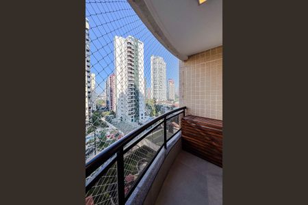 Apartamento à venda com 170m², 3 quartos e 3 vagas Apartamento à venda com 170m², 3 quartos e 3 vagasVaranda da Suíte