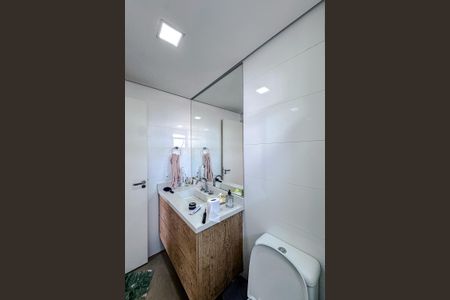 Apartamento à venda com 170m², 3 quartos e 3 vagasBanheiro da Suíte