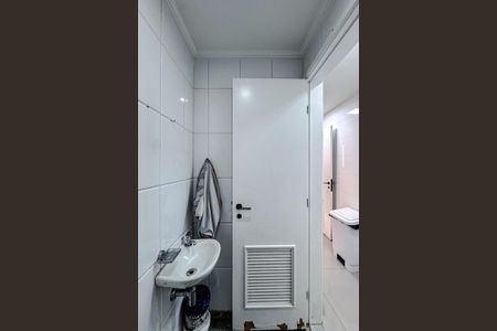 Apartamento à venda com 170m², 3 quartos e 3 vagas Apartamento à venda com 170m², 3 quartos e 3 vagasBanheiro de serviço