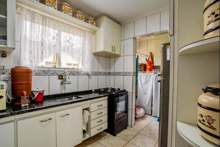 Apartamento à venda com 54m², 2 quartos e 1 vagaCozinha e Área de Serviço