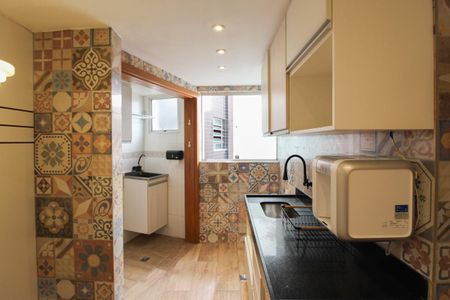 Apartamento à venda com 96m², 3 quartos e 2 vagasCozinha