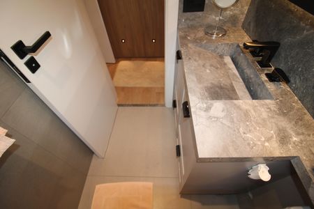 Apartamento à venda com 96m², 3 quartos e 3 vagasQuarto 2 - Banheiro